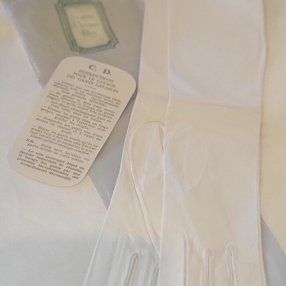 Vintage Christian Dior - Kid Skin Gloves